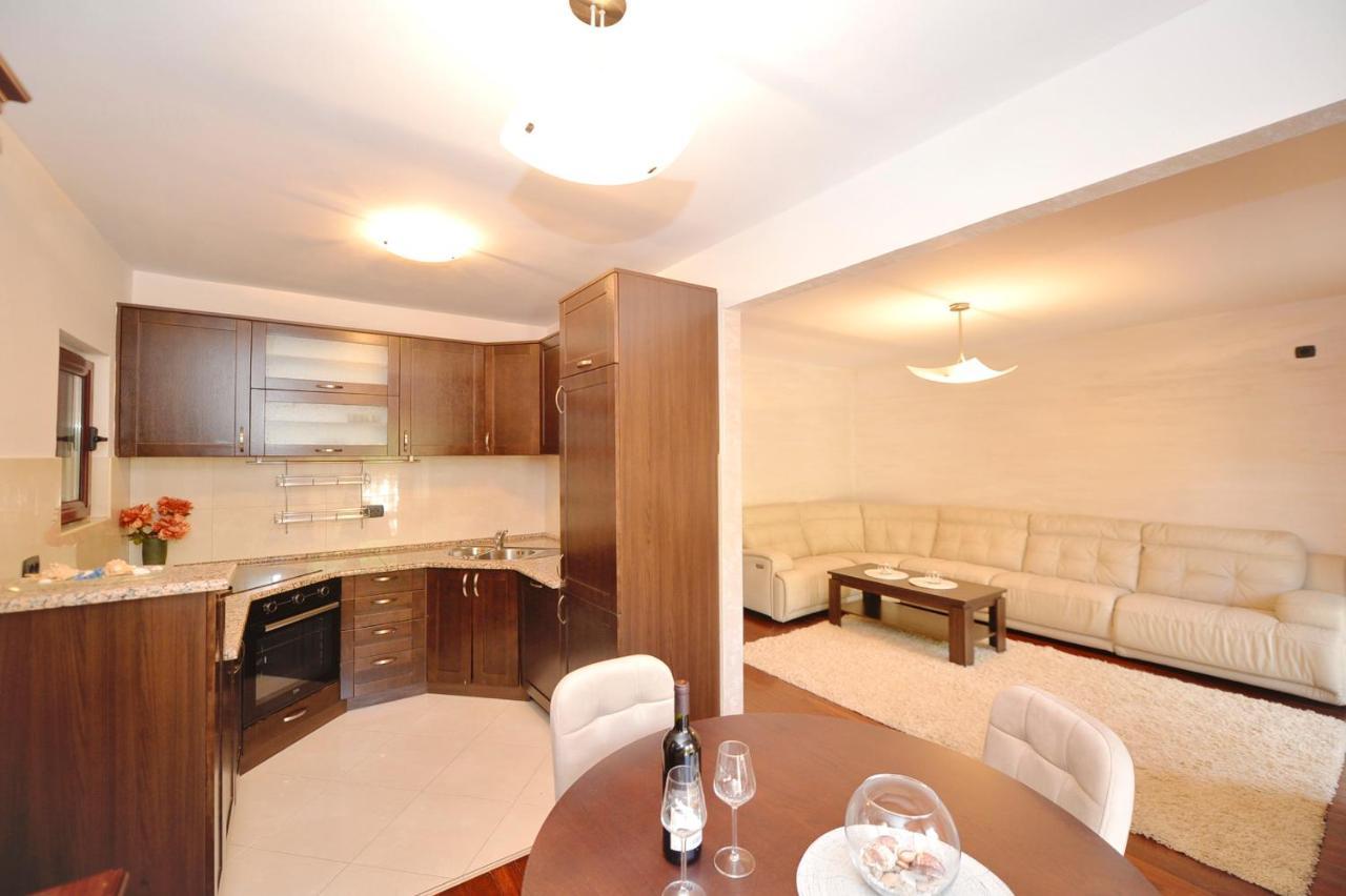 Apartment Nikolija Dobrota Eksteriør bilde